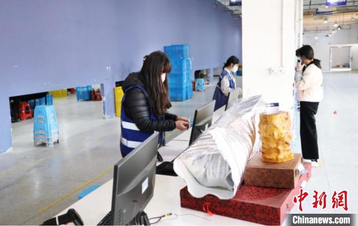 福建省仙游抖音电商直播基地。　郑志忠 摄