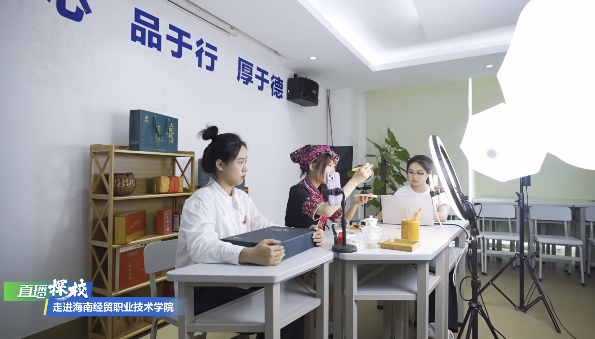 插入图片