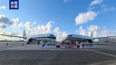 中国商飞正式交付国航、南航