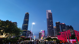 曼联客场3比0力克热刺，终结联赛连败